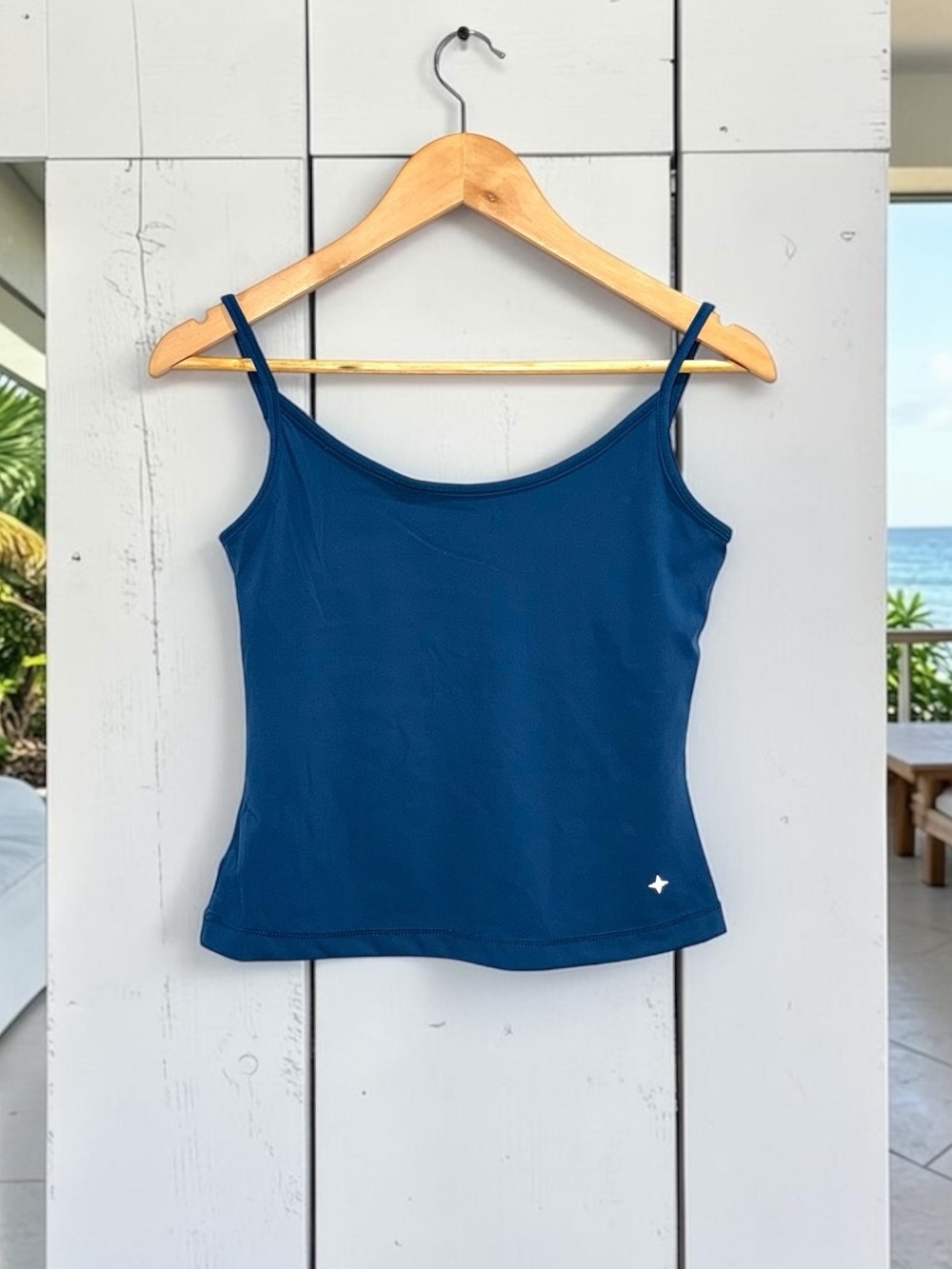 Tuckernuck Parisian Blue Built in Bra Athletic Tank Top Size Small